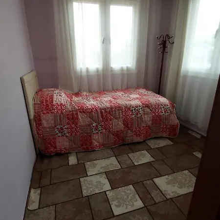 Merkezi Konumda 4+1 Ev Apartment *